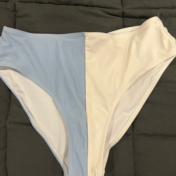 Bikini Bottom bundle - Picture 2 of 6